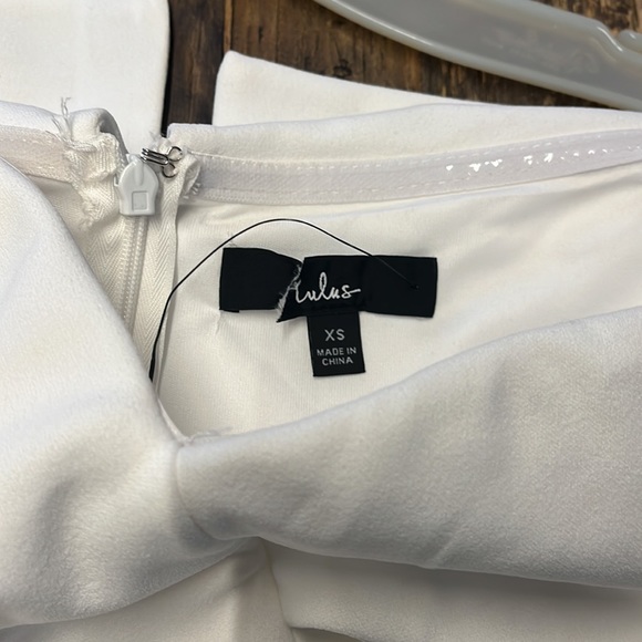 Lulu’s Off Shoulder gown (xs) NWOT - Picture 5 of 7